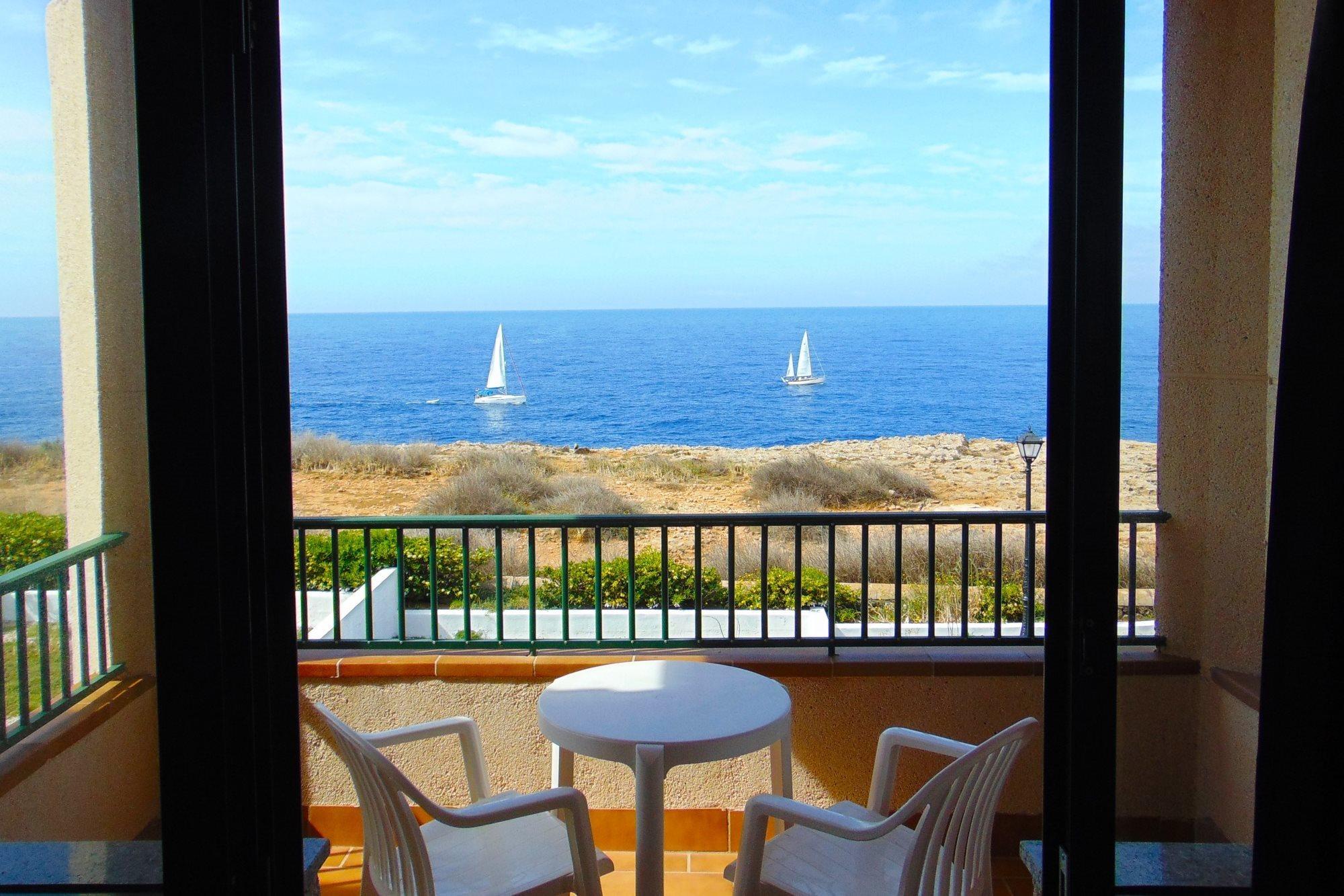 Apartamentos Moon Dreams Cabo De Banos Cala'N Blanes  Esterno foto